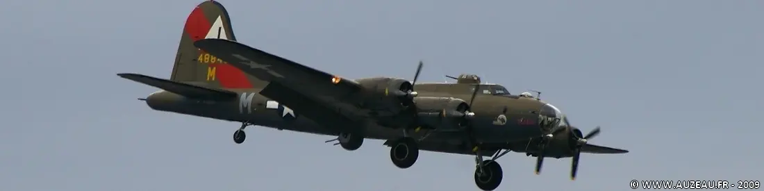 Boeing B-17G Flying Fortress “The Pink Lady”